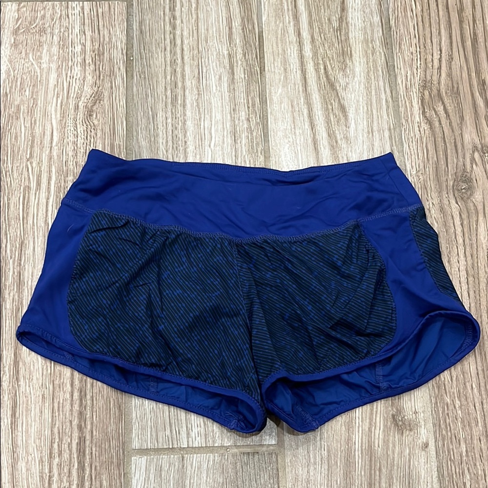 Nike Blue Athletic Shorts with Lightweight Design and Moisture-Wicking Fabric